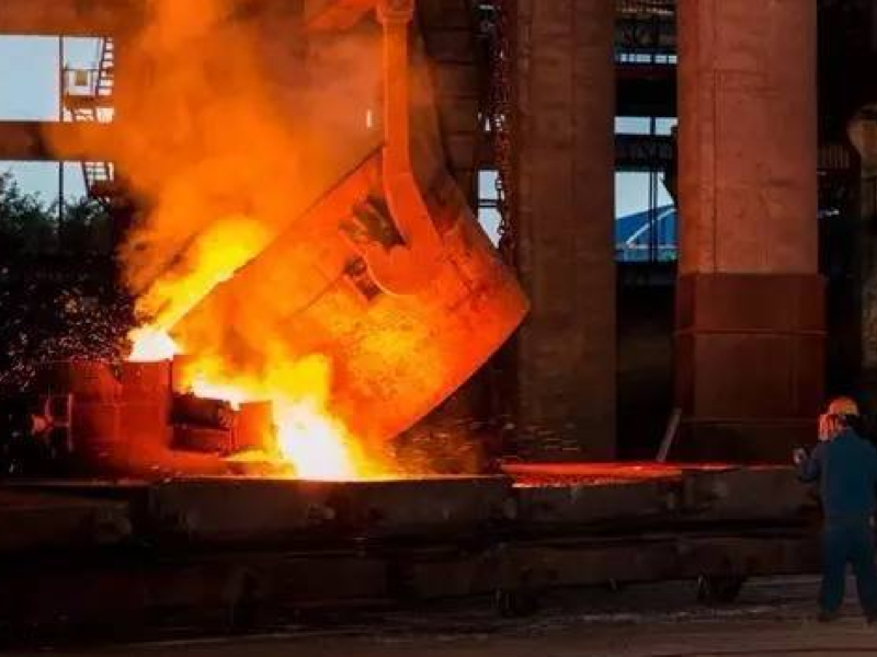 Interpretation of common defects such as shrinkage cavities, shrinkage porosity, slag inclusion, and graphite floating in cast iron components